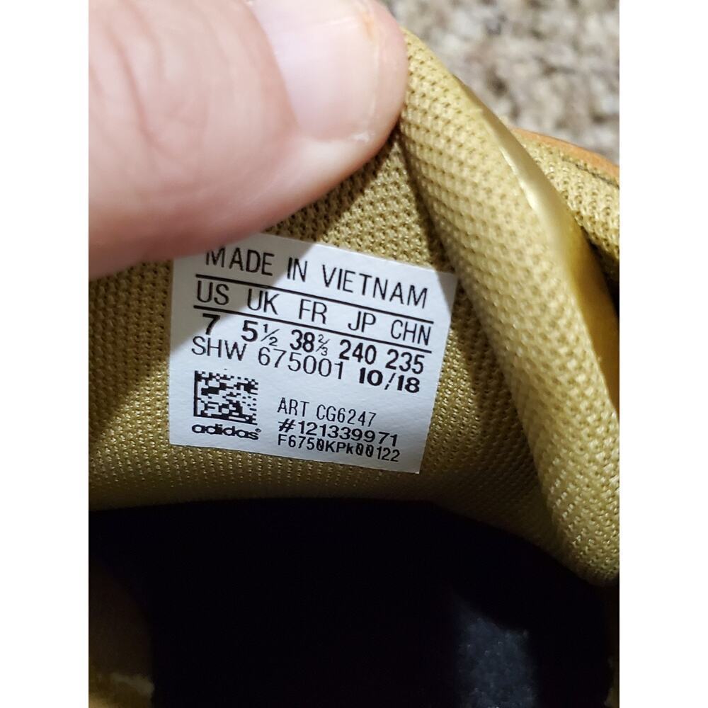 Adidas Falcon Women’s Sneakers Gold Metallic Size 7.5 US (Art CG6247) - Picture 8 of 9